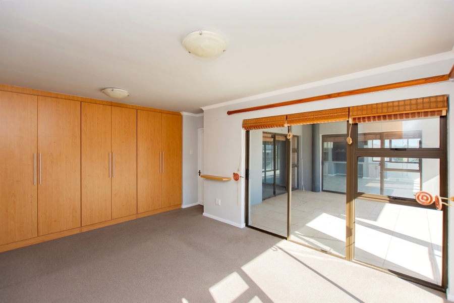 7 Bedroom Property for Sale in Myburgh Park Western Cape